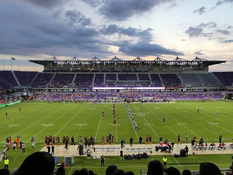 Football free online multiplayer game — football stadium during a game