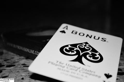 Spades free online multiplayer game — ace of spades playing card